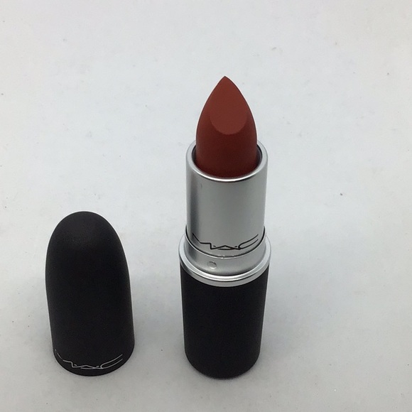 MAC Powder KISS Lipstick 916 Devoted to Chili - Picture 4 of 8